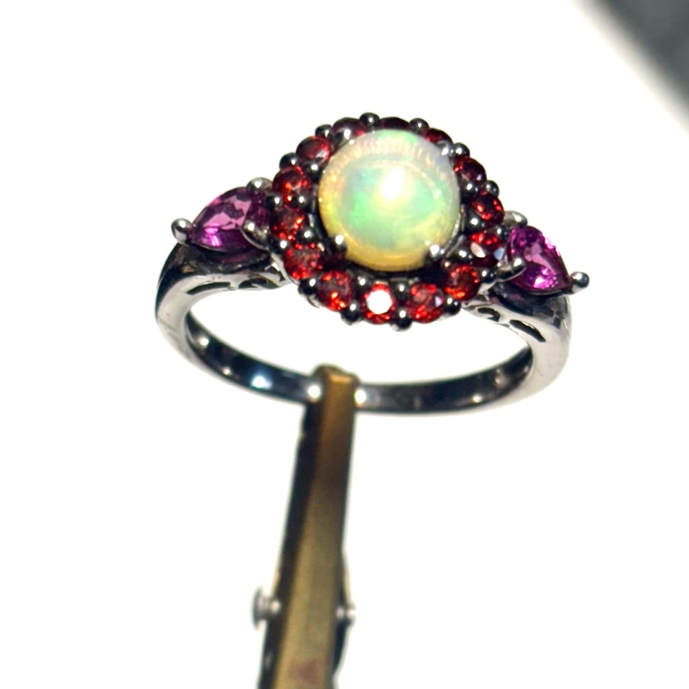 Sterling Silver .95 Opal Opalescent Garnet ring 9 vintage style